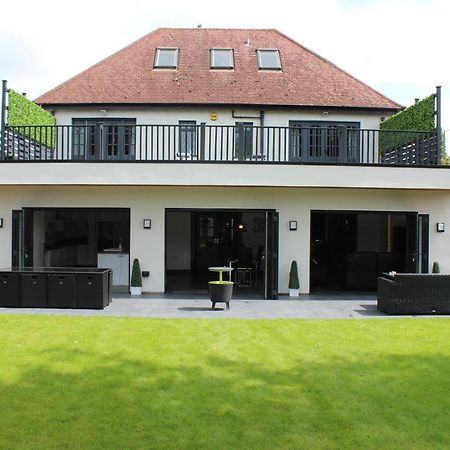Modern Spacious House - Sleeps 16, Free Parking, Sun Terrace Nuneaton Exteriér fotografie