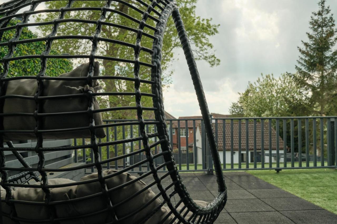 Modern Spacious House - Sleeps 16, Free Parking, Sun Terrace Nuneaton Exteriér fotografie